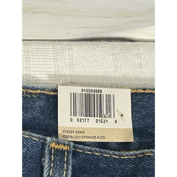 NEW NWT! Levi's 550 Relaxed Men's 44 X 30 Tapered Cotton Denim Jeans Dark Blue - Picture 4 of 12